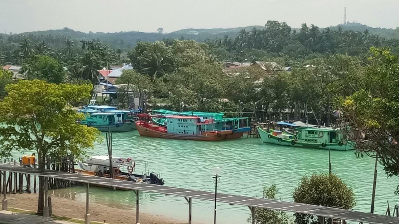 Ulfah Mersing Exterior photo